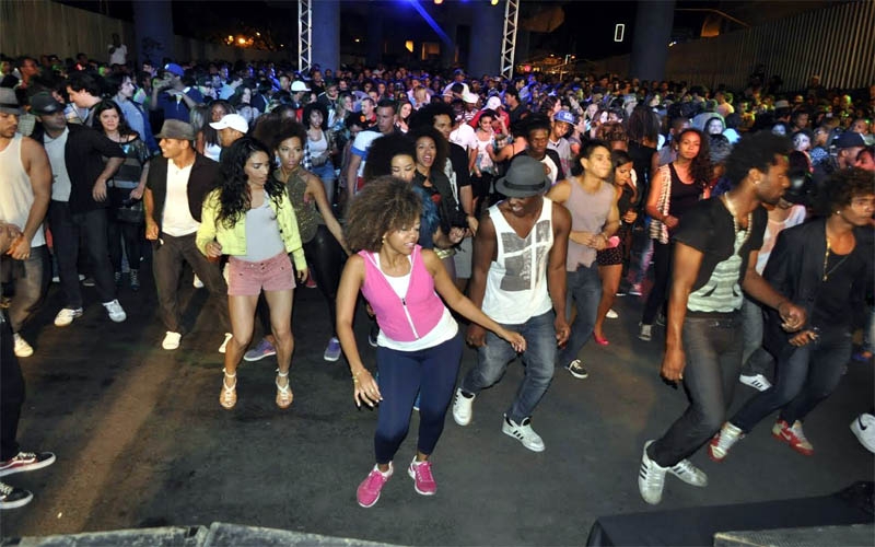 Baile Charme do Viaduto de Madureira