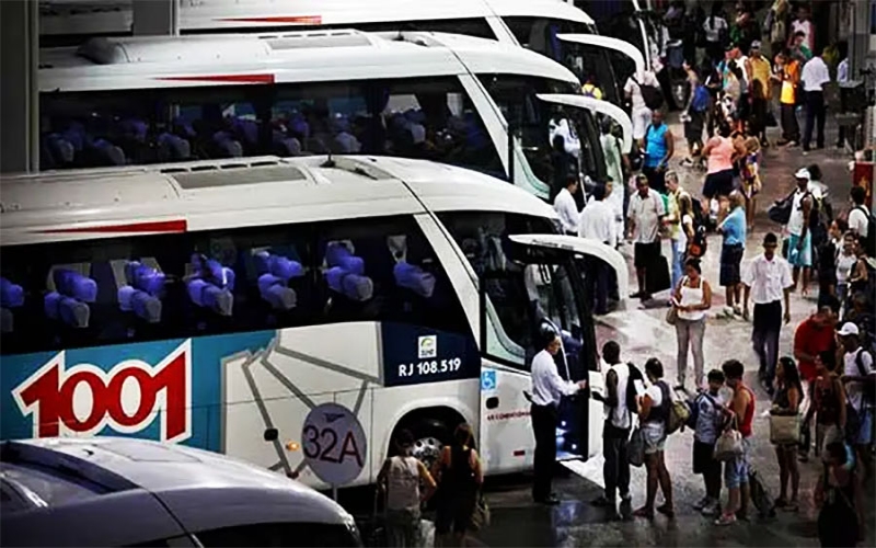 1001 agora tem ônibus direto do Rio para Macaé sem paradas