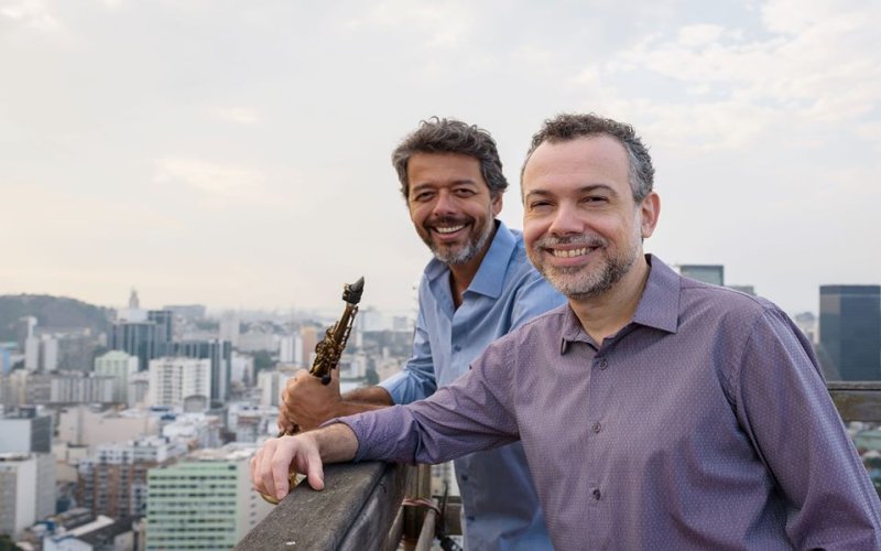Alexandre Caldi e Itamar Assieri homenageiam Dori Caymmi na Sala Cecília Meireles