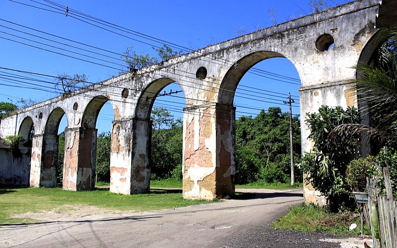 Rio tem aqueduto secreto do século XVIII em Jacarepaguá