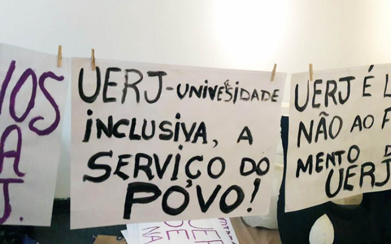 UERJ  DE LUTO NA LUTA - PROTESTO CONTRA CORTES DE VERBA