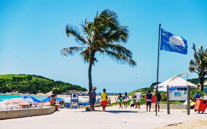 Praia do Peró, em Cabo Frio, vai hastear a Bandeira Azul nesta quinta 07/12