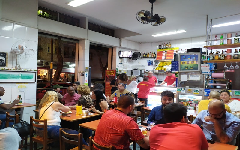 Boteco do Pedro: o queridinho da Lapa com público cativo