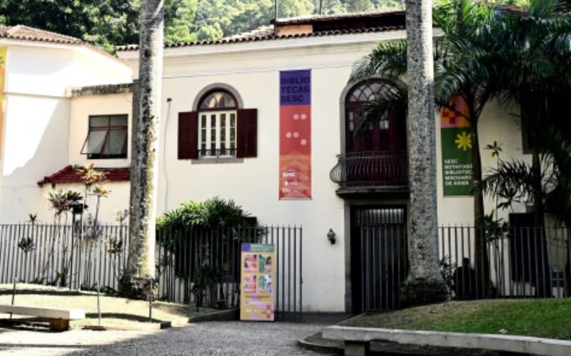 Biblioteca Machado de Assis celebra dois anos como unidade do Sesc Botafogo