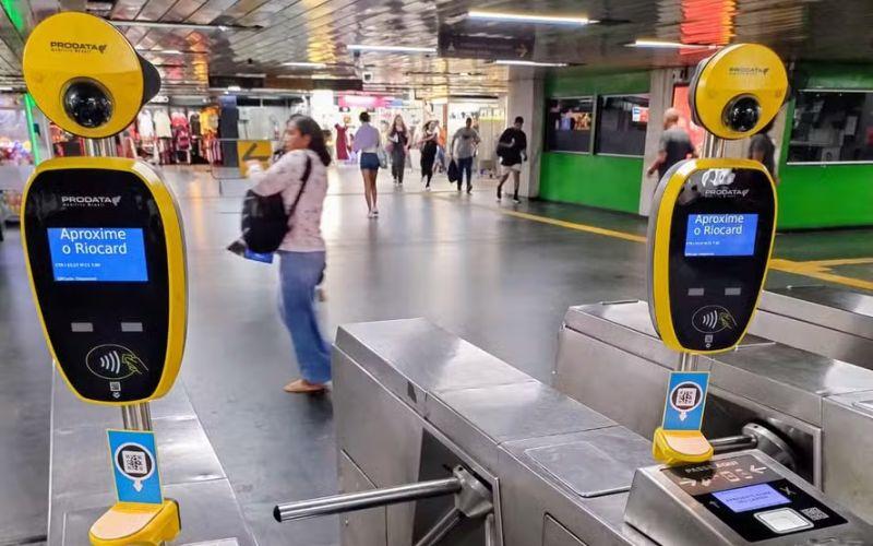 Biometria facial começa a ser implantada nas roletas do MetrôRio