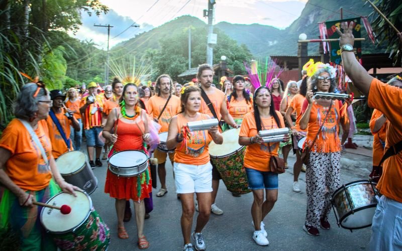 Folia dos Peões leva cortejo e baile ao Carnaval de Lumiar