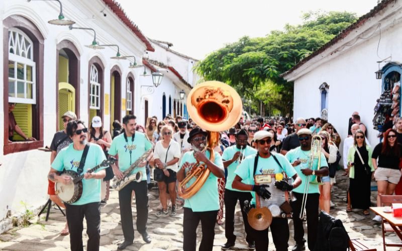 Bourbon Festival Paraty terá cortejos musicais pelas ruas do Centro Histórico