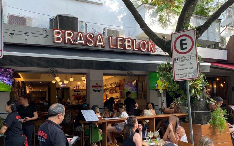 Brasa Leblon mantém a tradição de churrasco no carvão