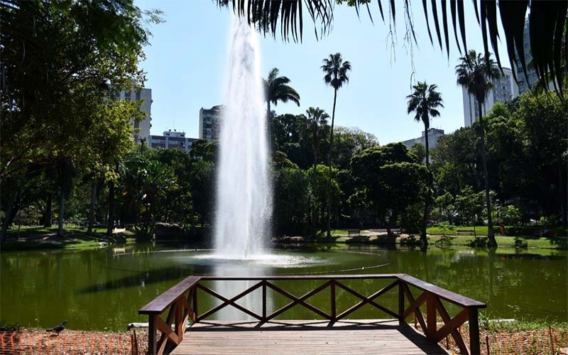 Campo de São Bento, em Niterói, ganha deck junto ao Lago do Chafariz