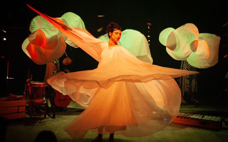 Carambolas nas Nuvens: musical infantil circula por unidades do Sesc no RJ