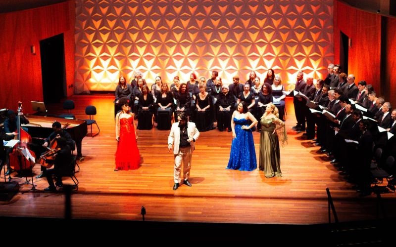 “Carlos Gomes, O Selvagem da Ópera” une canto, balé e música clássica na Lapa