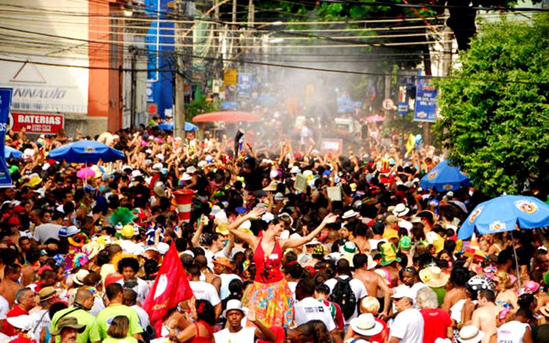 Carnaval 2025 movimenta R$ 5,7 bilhões na economia do Rio de Janeiro