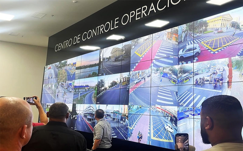 Campos inaugura moderno Centro de Controle Operacional com 356 câmeras de última geração