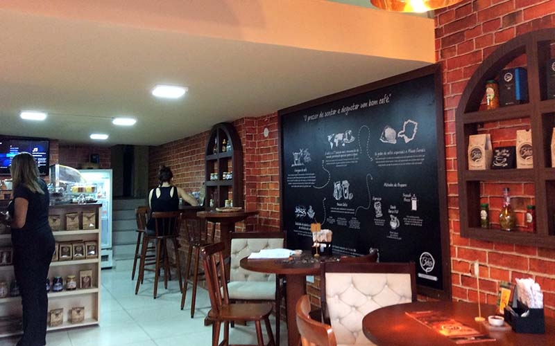 Cheirin Bão: cafeteria com cafés especiais no Flamengo