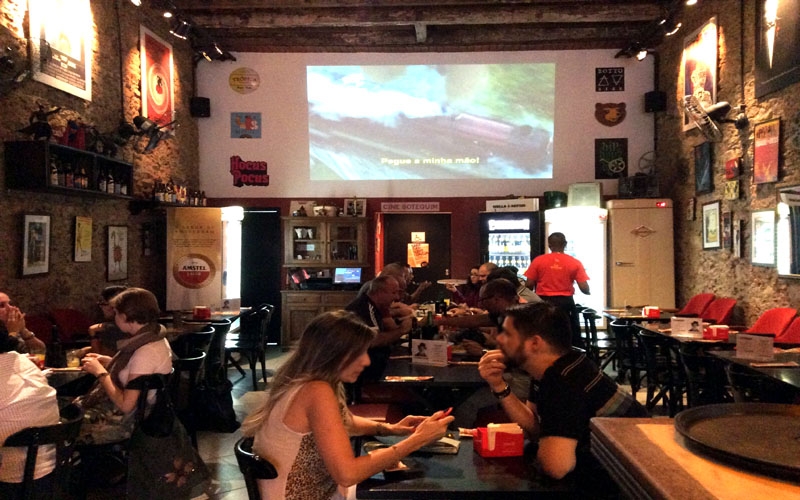 Cine Botequim: gastronomia e cinema na Praça Mauá