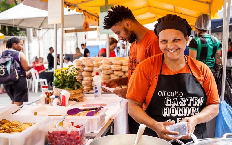 Circuito Gastronômico de Favelas no Terreirão do Samba