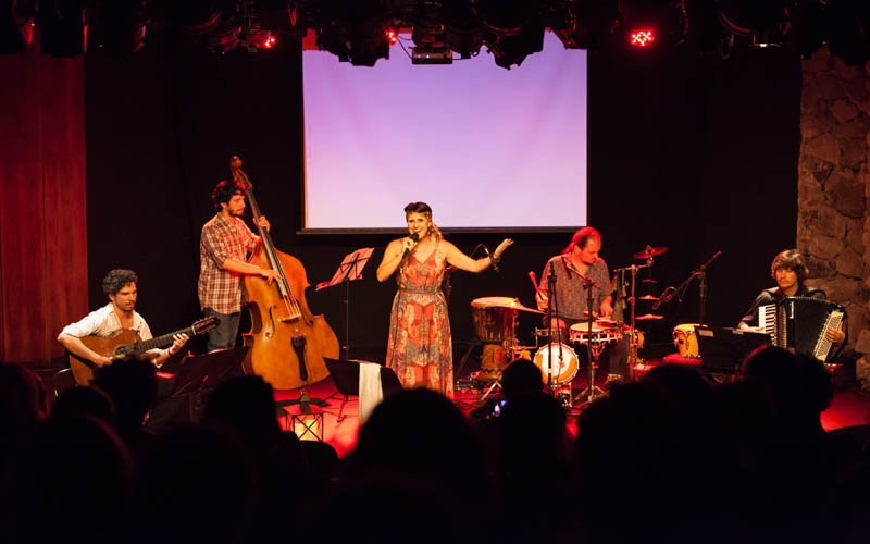 Cláudia Ramos no Teatro Ipanema