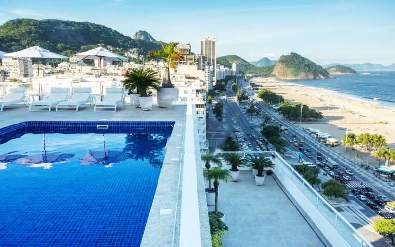 Cobertura triplex no Edifício Chopin, em Copacabana, à venda por R$ 35 milhões