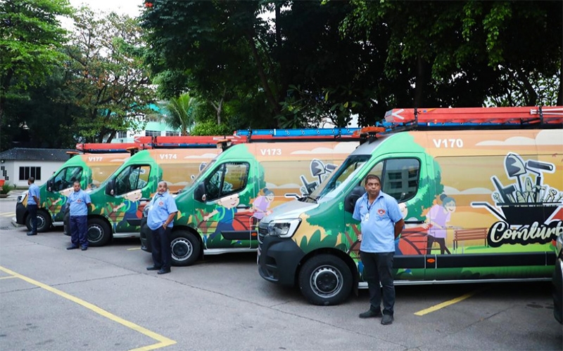 Comlurb ganha 25 novas vans e oito caminhões baú para revitalização de praças