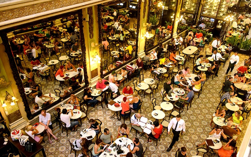 Confeitaria Colombo é um dos 10 cafés mais belos do mundo, diz site americano