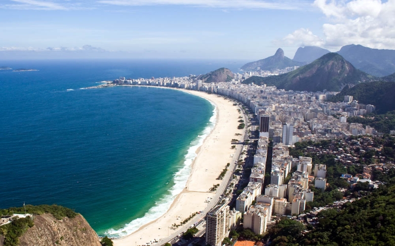 Rio é a cidade brasileira mais conhecida no mundo, mas perde em fluxo de turistas para São Paulo