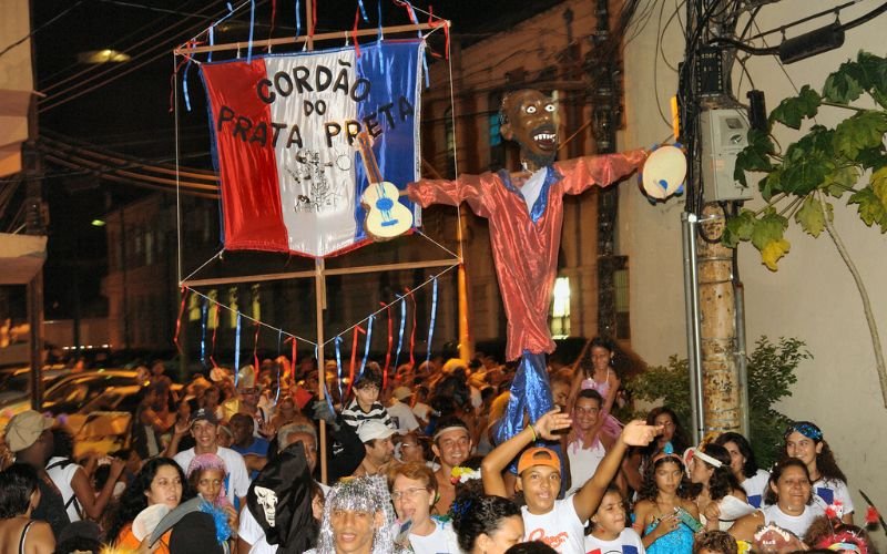Cordão do Prata Preta: cortejo na Zona Portuária dentro da Feira Preta Festival