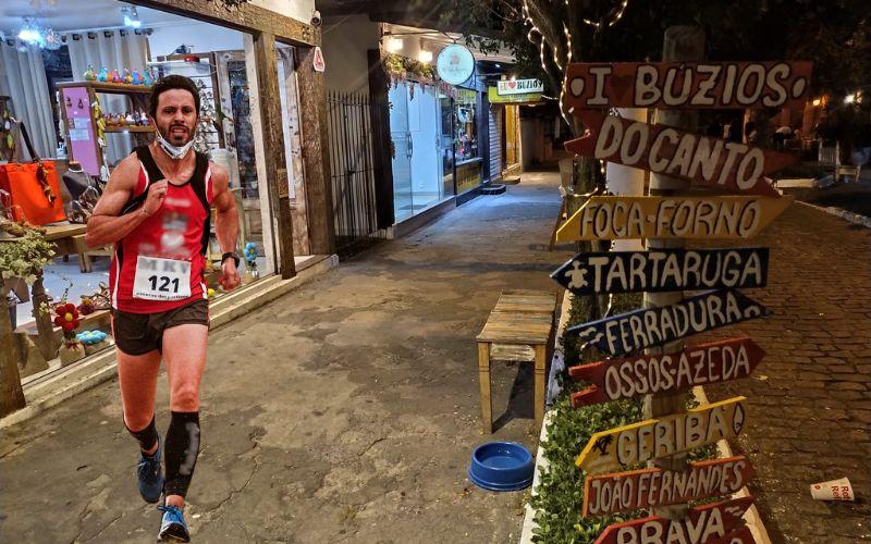 Corrida de rua Run XP movimenta Armação dos Búzios