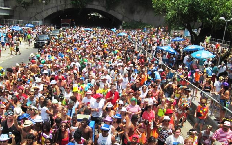 Desfile do Bloco Dois Pra lá dois Pra Cá