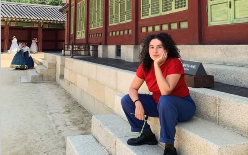 Dora Morelenbaum apresenta o show do álbum Pique no Sesc Copacabana