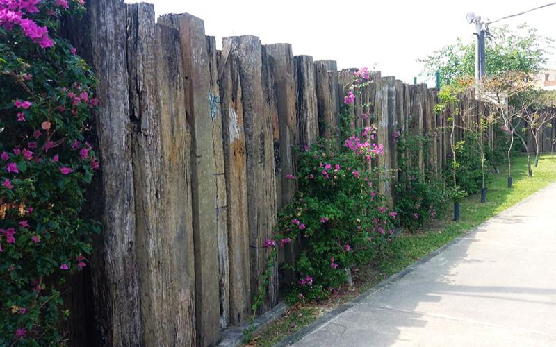 Dormentes doados pela Supervia são reaproveitados no Parque Madureira