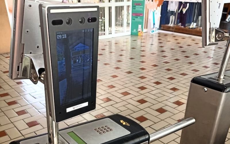 Escola no Recreio implanta sistema de reconhecimento facial para reforçar segurança de alunos