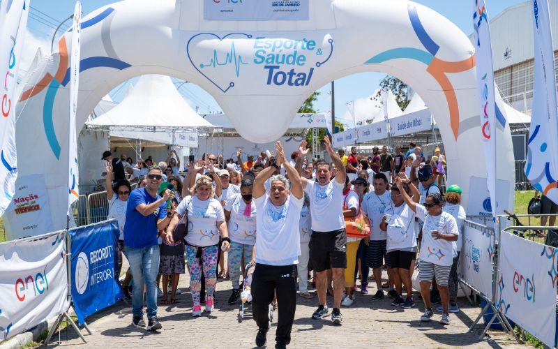 Parque Madureira recebe projeto Esporte & Saúde Total com caminhada, saúde e dança charme