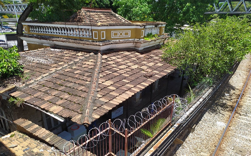 Antiga Estação Imperial em São Cristóvão: abandono e depósito de ambulantes