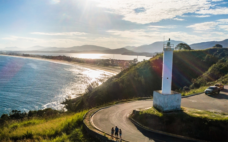 Farol de Ponta Negra em Maricá: onde é possível avistar a curvatura do planeta terra no horizonte