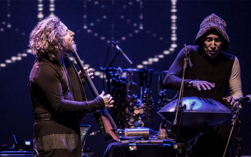 Federico Puppi e Tulipa Ruiz no Sunset CAIXA Instrumental