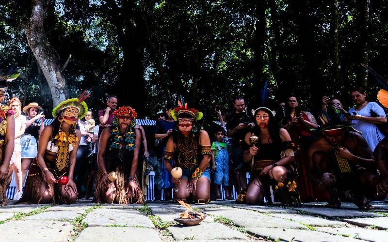 Feira dos Povos Originários reúne artesanato, cantoria e culinária no Parque Lage