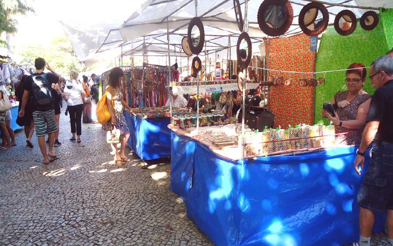 Arraiá na Praça movimenta a Feira Hippie de Ipanema