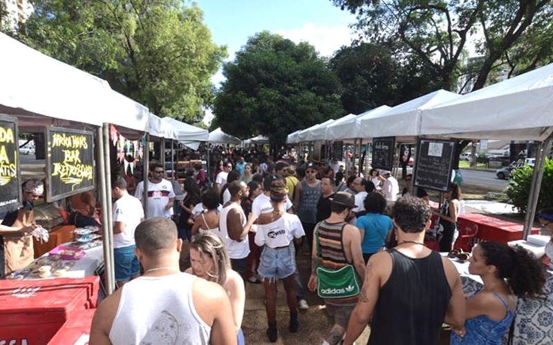 Feira Multicultural Refúgio em Foco no Parque Glória Maria