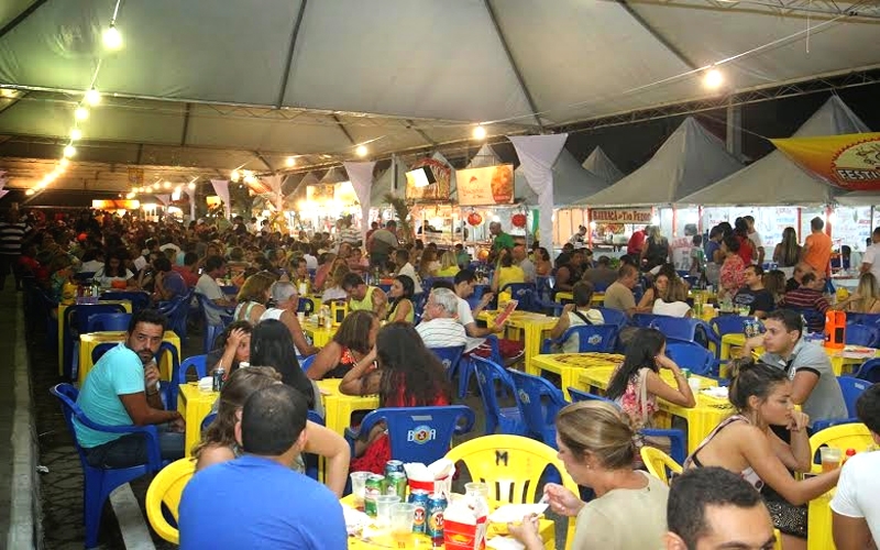 Festival da Lula de Arraial do Cabo terá gastronomia, cerveja e muita música.