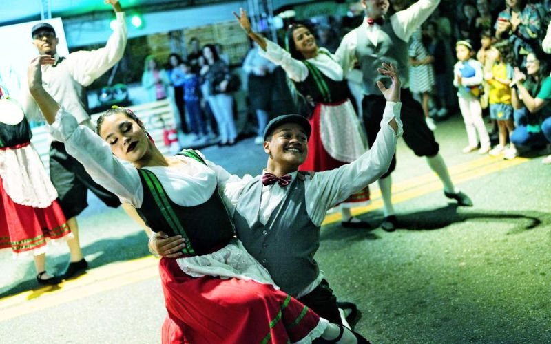 Petrópolis recebe primeira edição do Festival Di Teresa no Palácio de Cristal