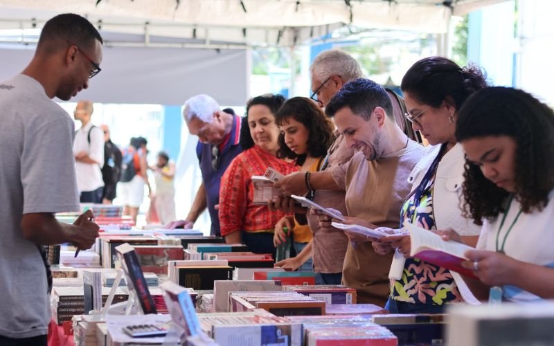 FLIV-RIO, Festival do Livro do Rio de Janeiro, no Sinttel-Rio