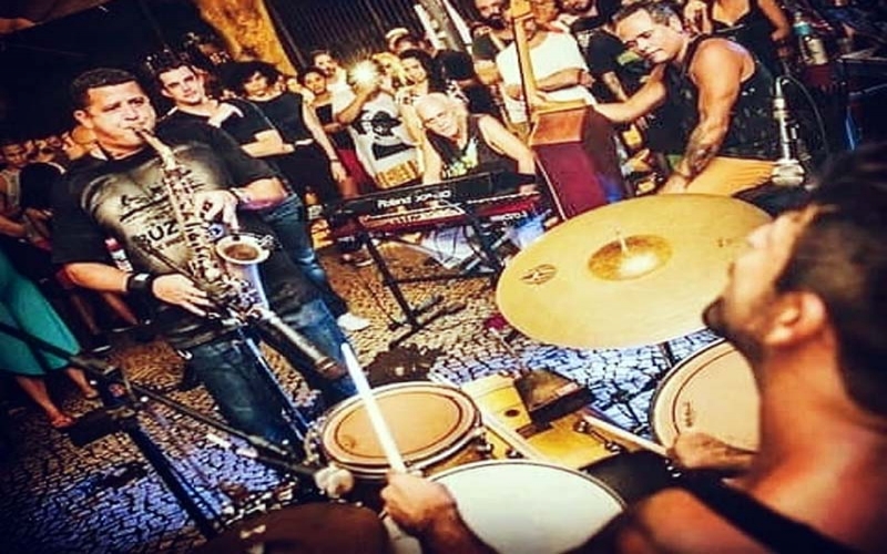 Música na Banca do André volta em novembro com jazz de Guga Pellicciotti