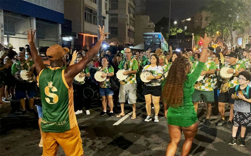 Ensaio de rua da Império da Tijuca