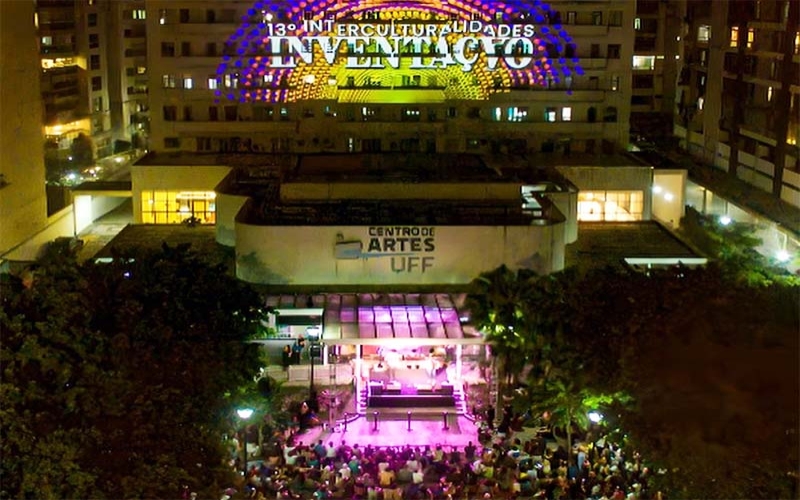 Festival Interculturalidades: Tom Zé no Jardim da Reitoria da UFF, grátis