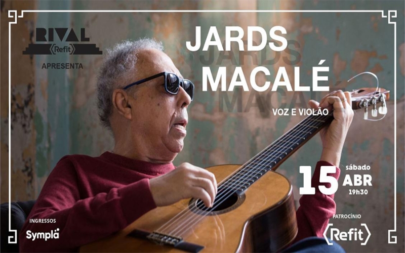 Jards Macalé em voz e violão no Teatro Rival Refit