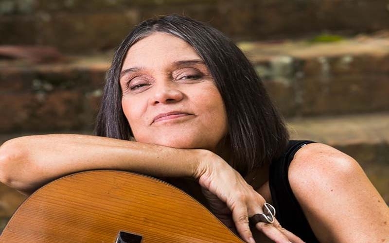 Joyce no Teatro João Caetano