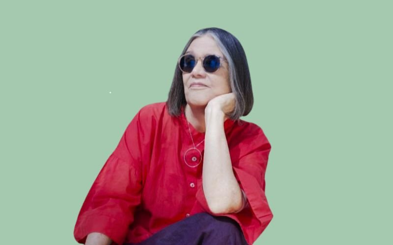 Joyce Moreno revisita o álbum "Passarinho Urbano" no Teatro Ipanema