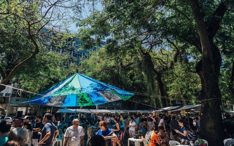 Feira Junta Local na Praça Afonso Pena