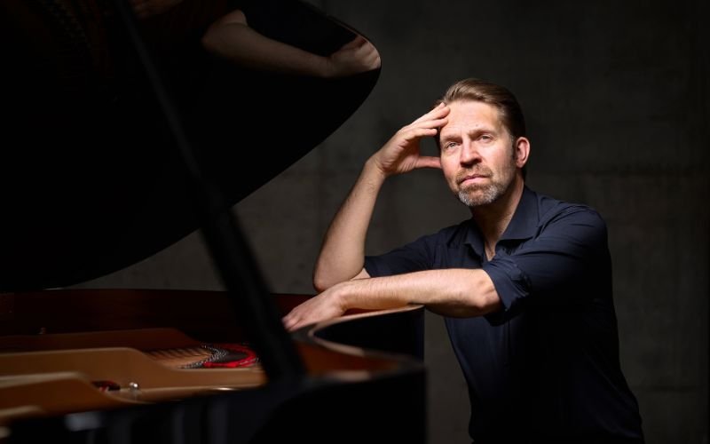 Pianista norueguês Leif Ove Andsnes toca Chopin no Theatro Municipal