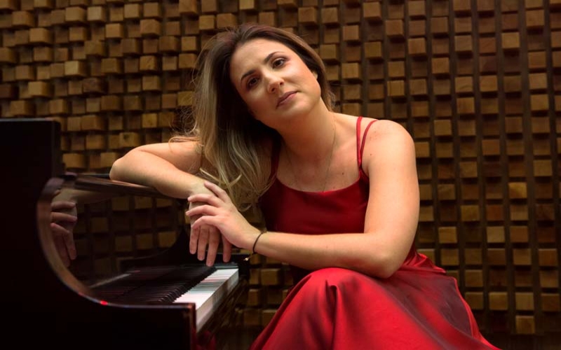 Pianista Ligia Moreno toca Tchaikowsky na Sala Cecília Meireles